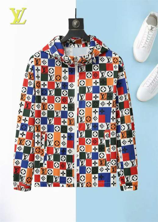 Picture of Louis Vuitton Jackets _SKULVM-3XL12yn20132523